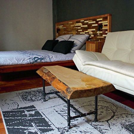 Апартаменты Charmant Studio A Страсбург Экстерьер фото